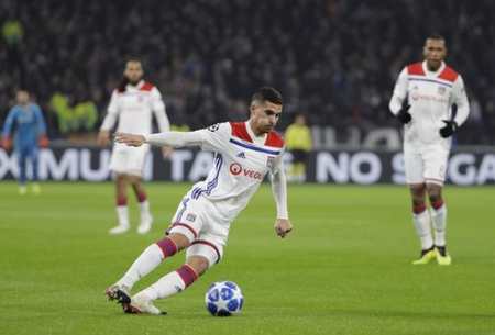 雄鹿的进攻 雄鹿的进攻